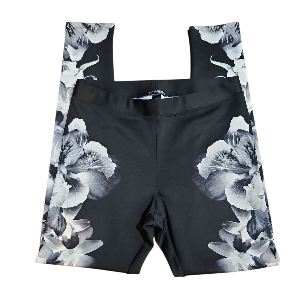 Express Black and White Patterned Leggins.